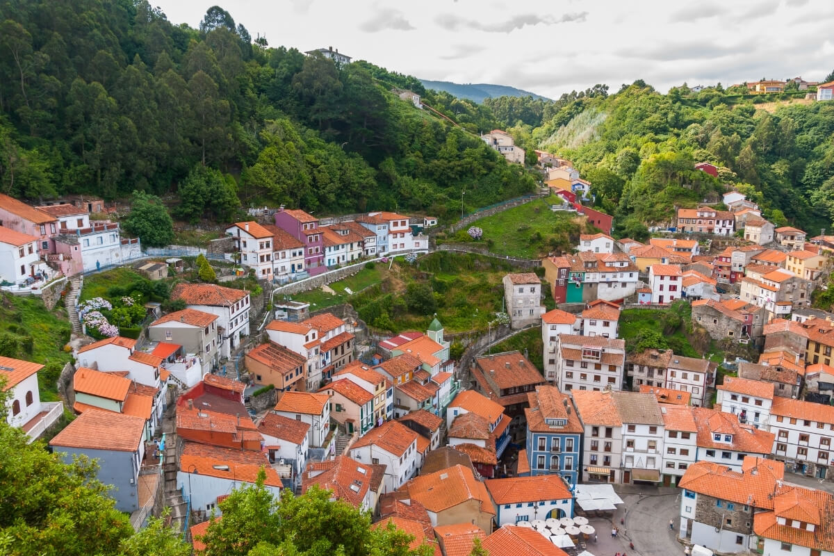 Mirador en Cudillero - Pueblos Asturianos