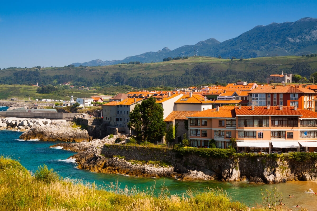 Guía de Llanes: qué ver, qué comer y dónde alojarte en la villa