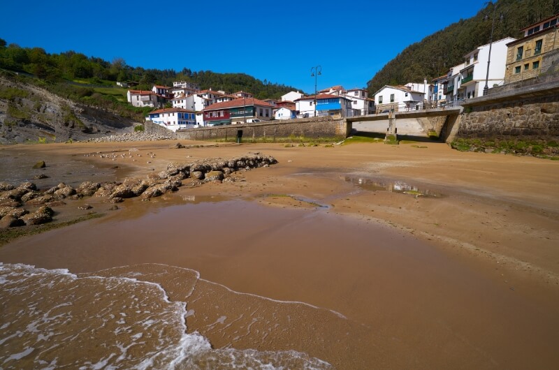 Playa de Tazones, Asturias