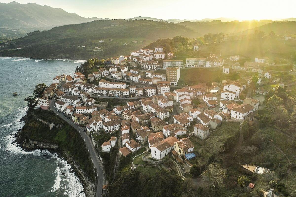 Llastres