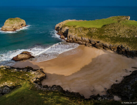 Playa de Barro, en Llanes, Asturias